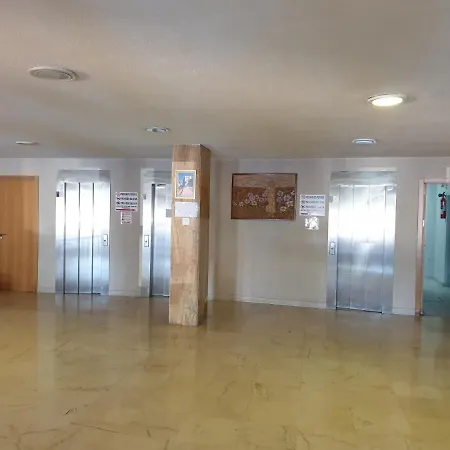 Apartamento First Line In Front Of The Sea Apartment *